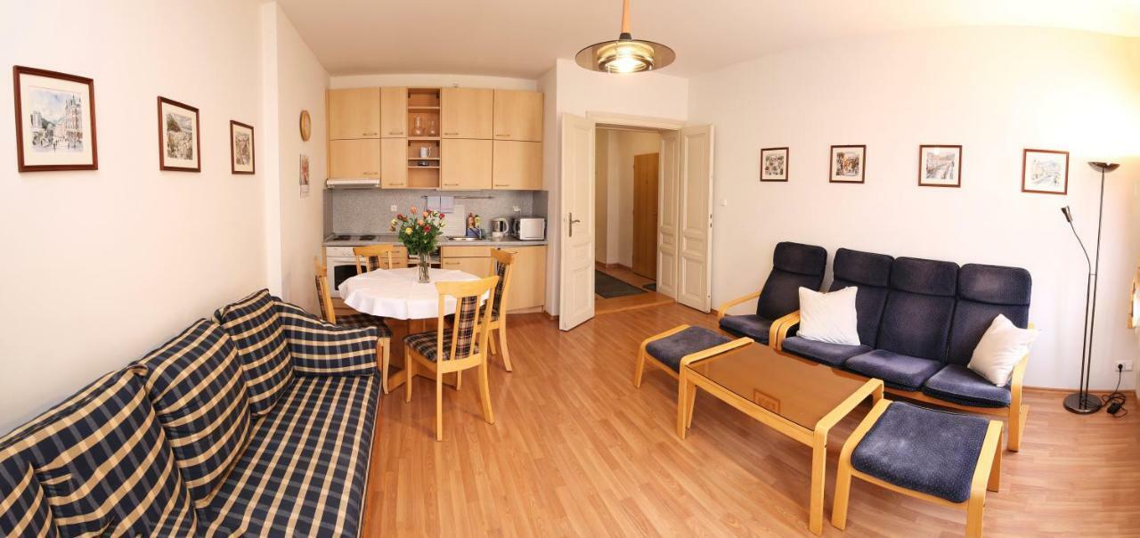 Apartman Ondrejska 카를로비바리 외부 사진