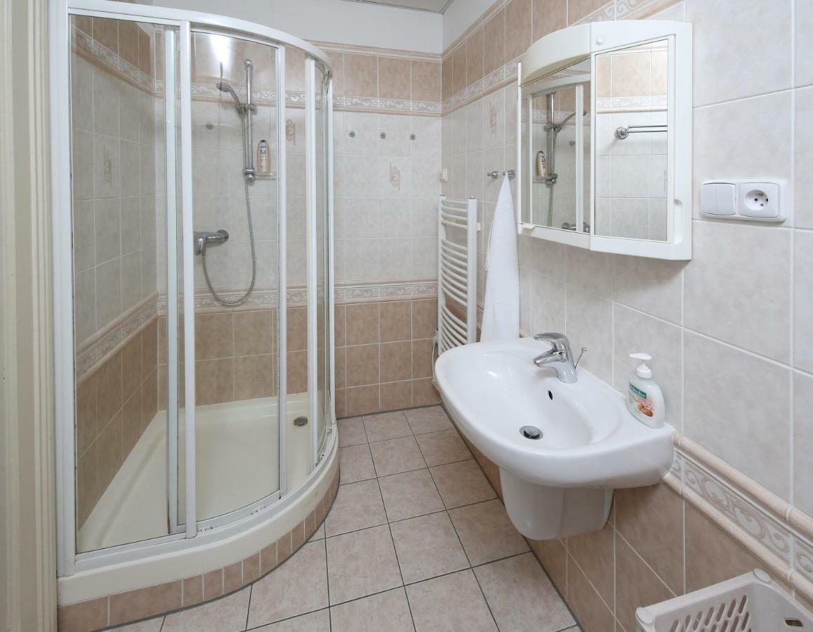 Apartman Ondrejska 카를로비바리 외부 사진